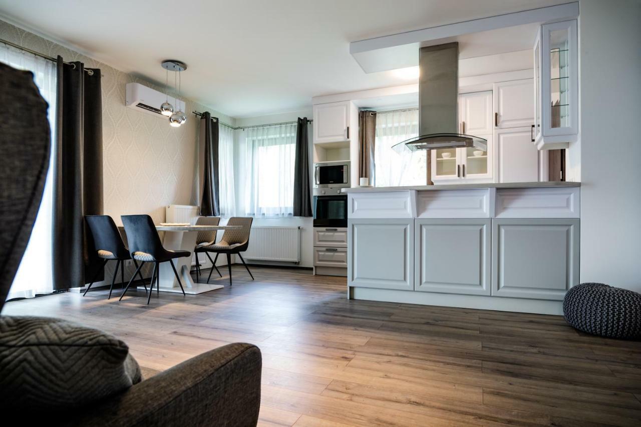 Liszt Ferenc Apartments Kecskemet Bagian luar foto